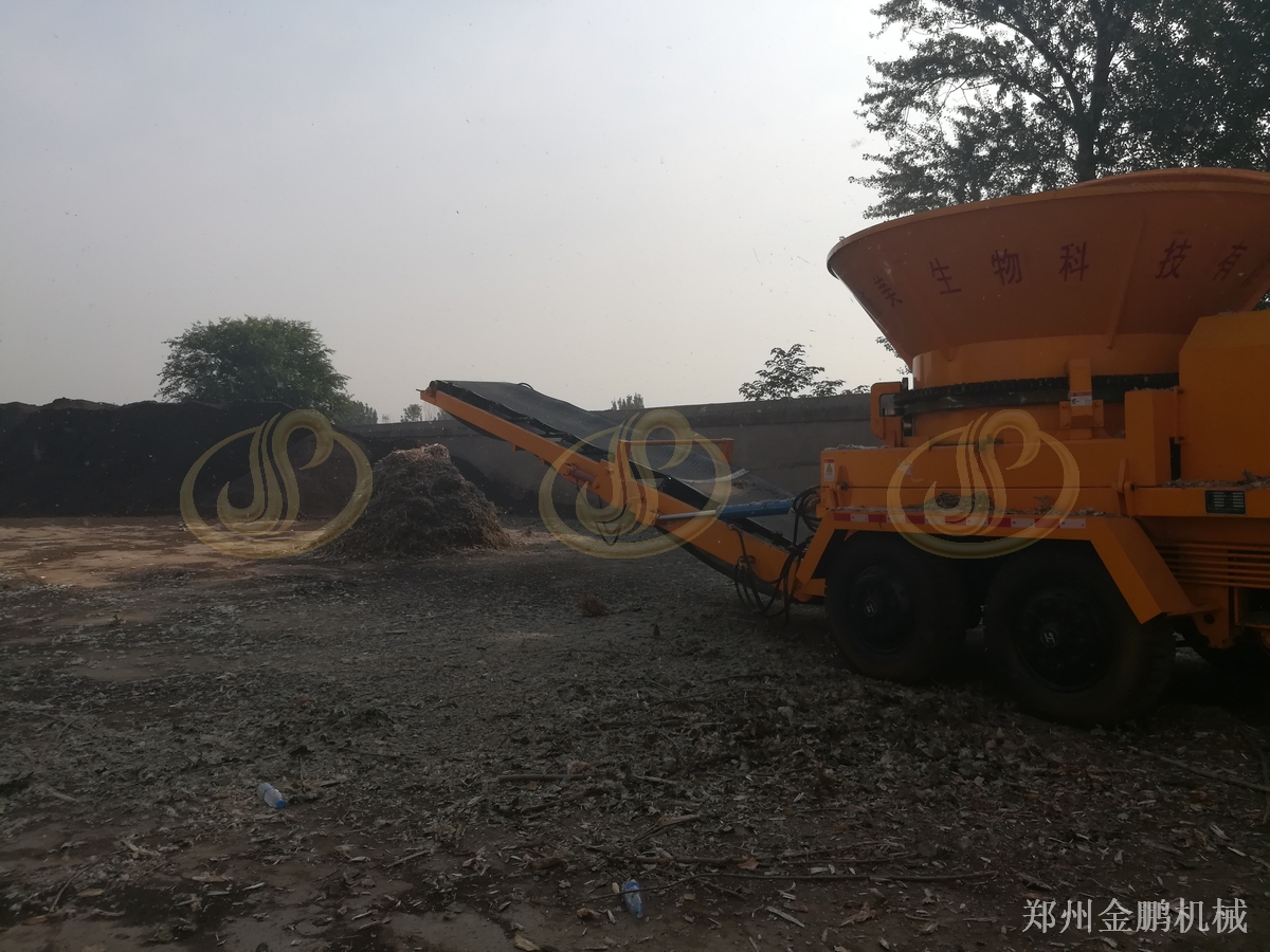 郑州金鹏进口大型木材粉碎机选型与高产量预粉碎方案